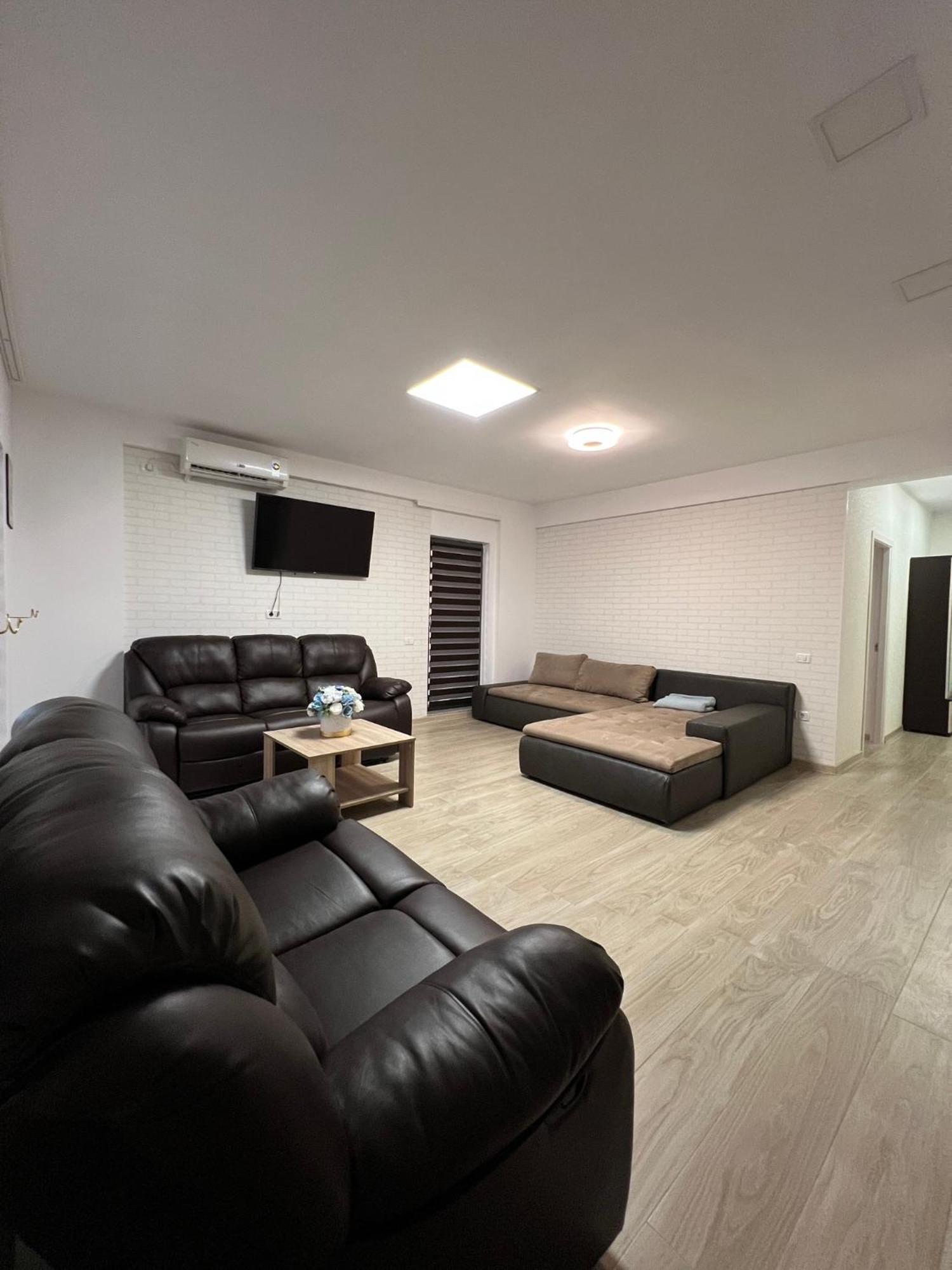 Aniversarium Grand Apartment Navodari Ngoại thất bức ảnh